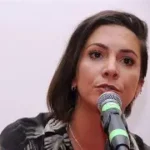 Señalan Que S𝐚𝐲𝐮𝐫𝐢 𝐇𝐞𝐫𝐫𝐞𝐫𝐚 𝐲 𝐁𝐫𝐞𝐧𝐝𝐚 𝐂𝐞𝐥𝐢𝐧𝐚 𝐁𝐚𝐳𝐨́𝐧 Eran C𝐨́𝐦𝐩𝐥𝐢𝐜𝐞𝐬 D𝐞 𝐀𝐧𝐚 𝐊𝐚𝐭𝐢𝐫𝐢𝐚 𝐒𝐮𝐚́𝐫𝐞𝐳